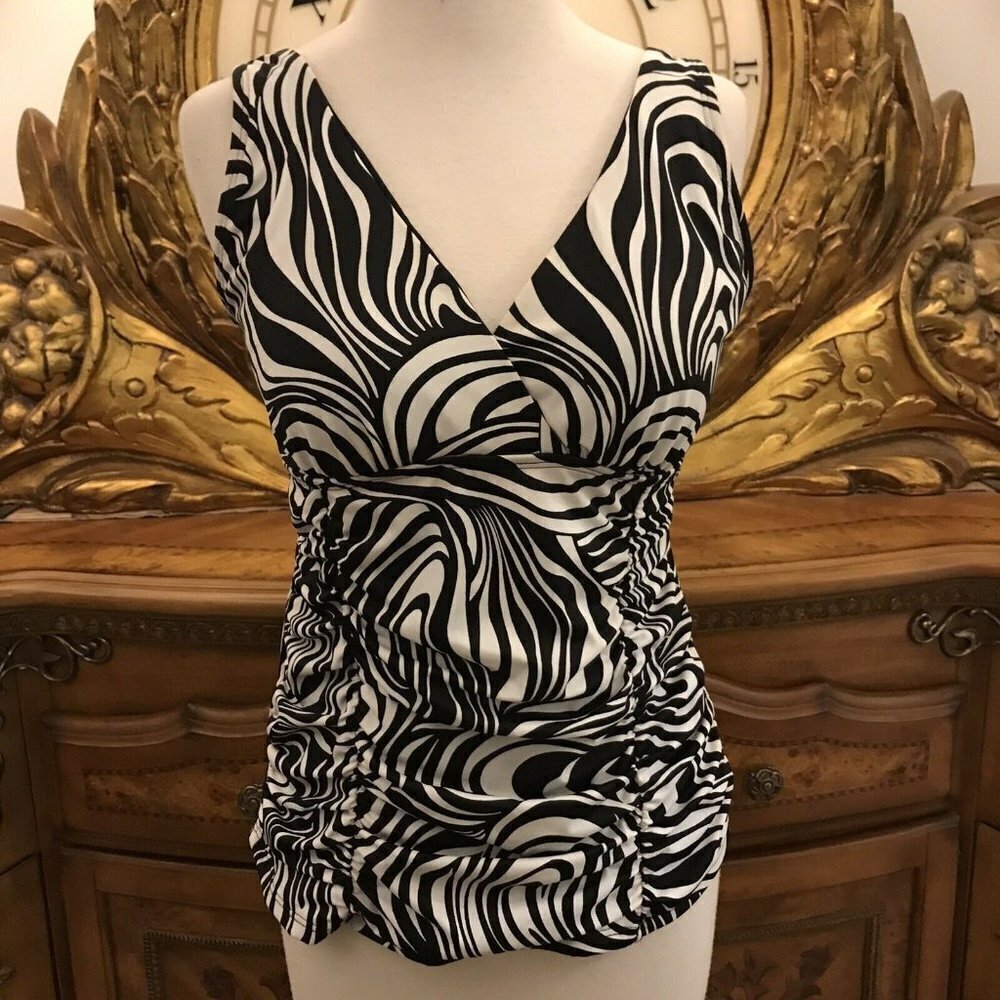 Longitude.  Size Small.  Swimsuit Top.  Nylon/Spandex. Bra Insert for 36". B23